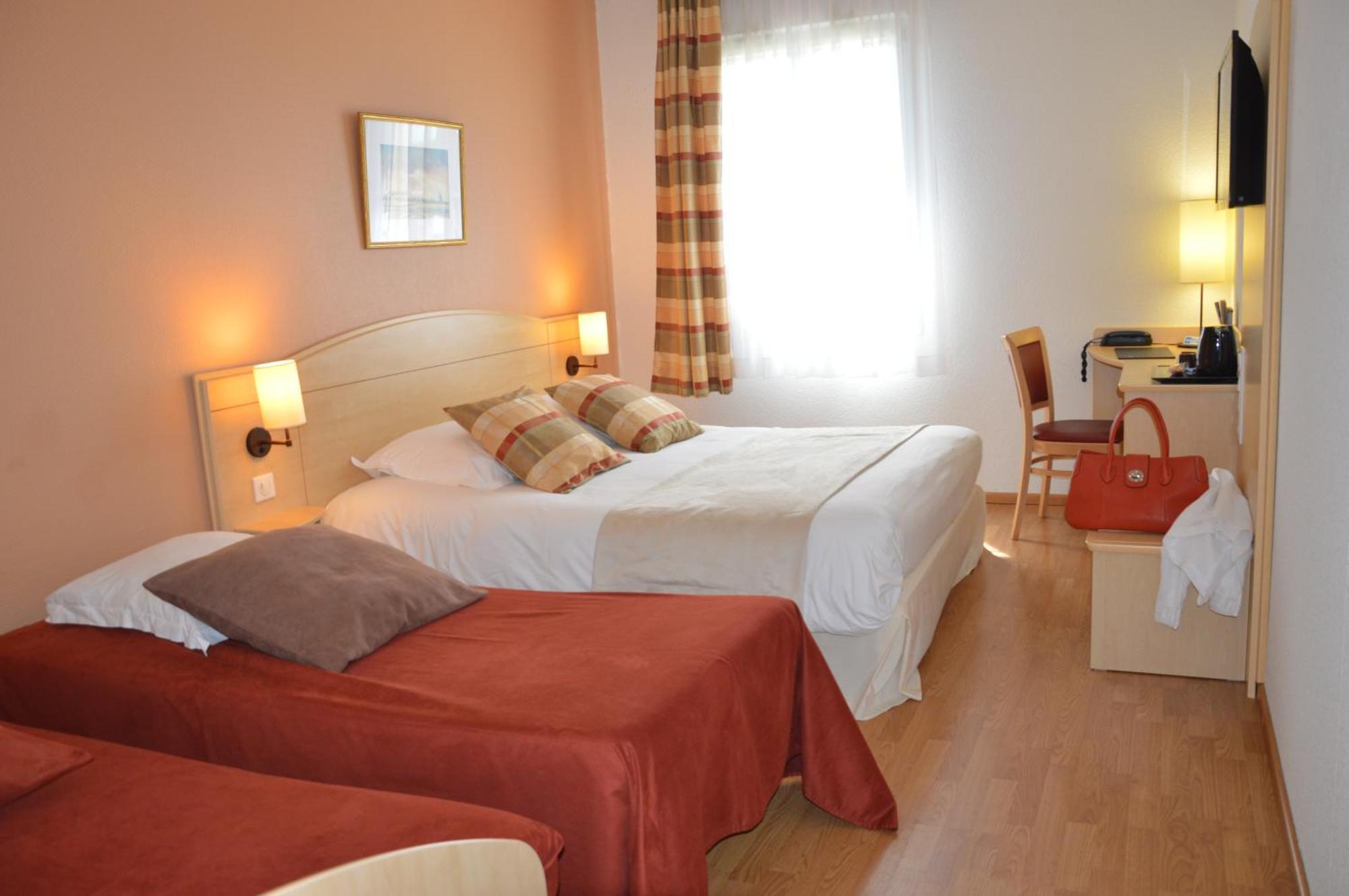 Brit Hotel Châteaudun المظهر الخارجي الصورة