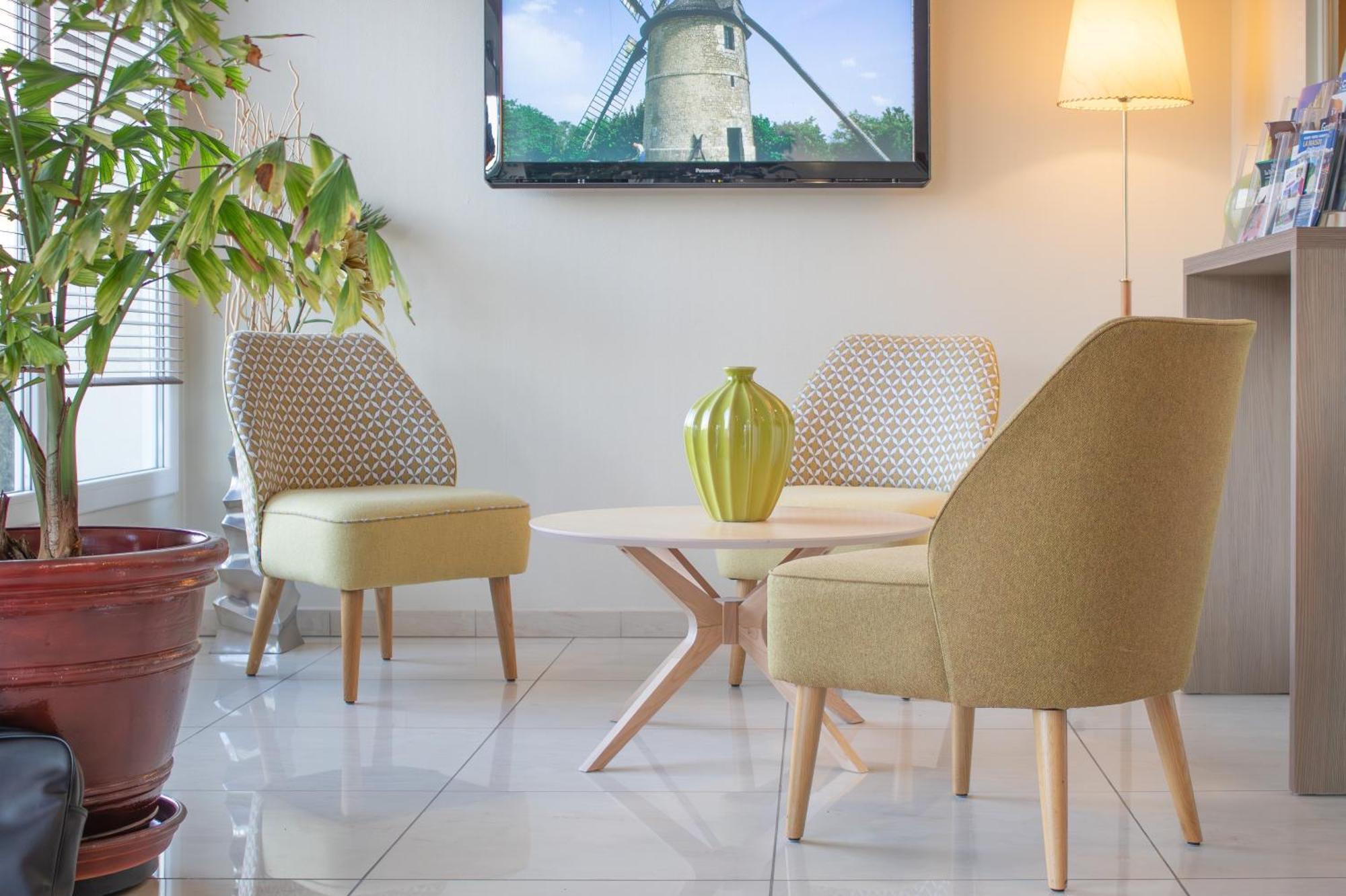 Brit Hotel Châteaudun المظهر الخارجي الصورة