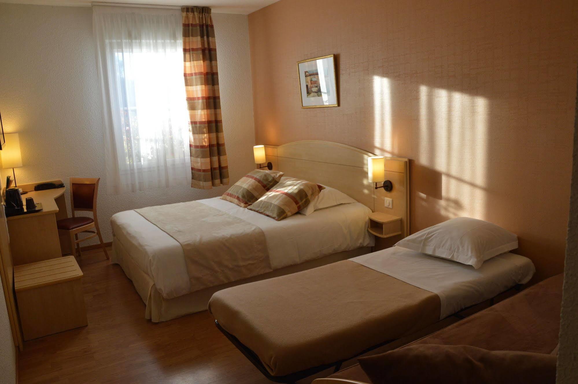 Brit Hotel Châteaudun المظهر الخارجي الصورة